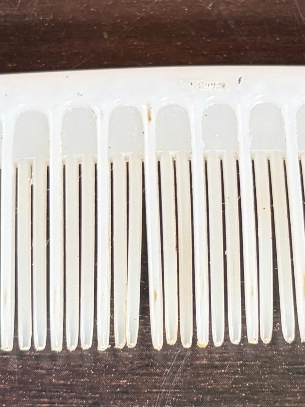 Vintage Tupperware Tupper White Pocket Size Comb 4.75"  Hair Retro Styling Tool